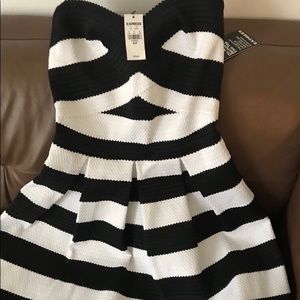 NWT Express dress Size Small